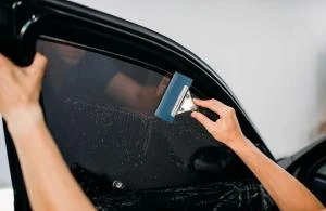 Poser des vitres teintées automobile chez GARAGE DE LA MAIRIE